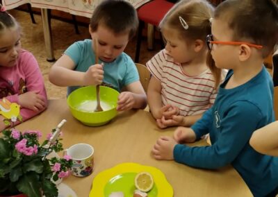 Pečení velikonočních perníčků – Koťata