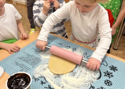 Pečení svatomartinských rohlíčků u Žabiček