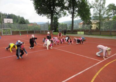 Sportovní dopoledne pro předškolní děti pořádané ZŠ Masarykova 17.6.2026